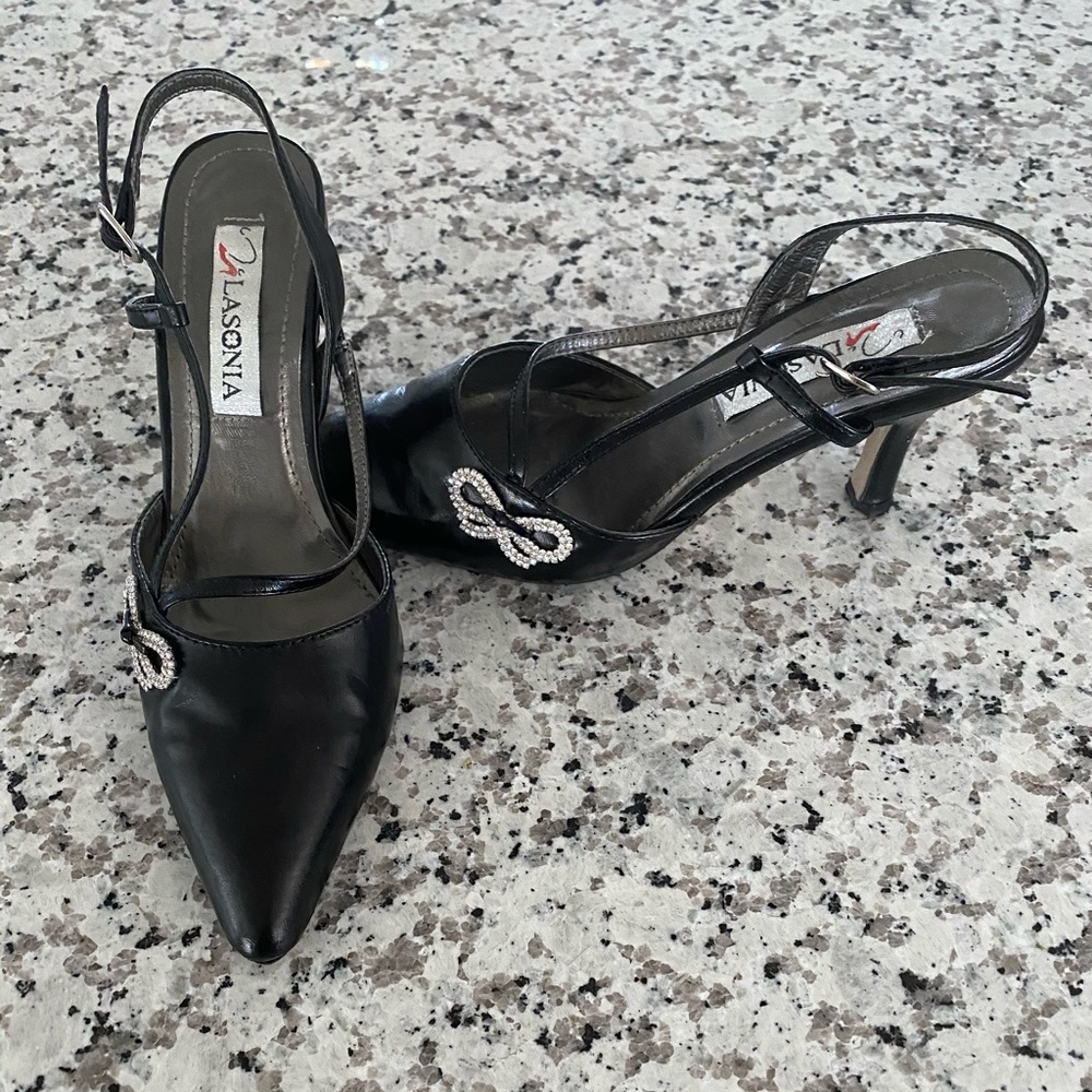 LASONIA SIZE 7